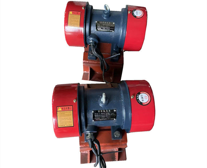 消除料倉(cāng)物料堵塞 塔拱現(xiàn)象--LZF-10電機(jī)倉(cāng)壁振動(dòng)器